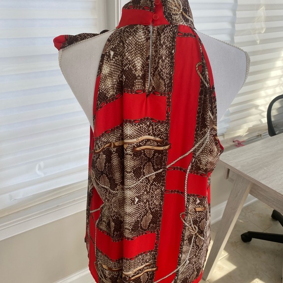 Top - Picture 2 of 4